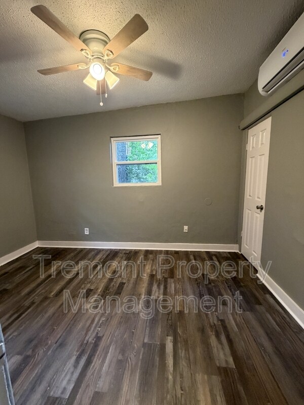 Building Photo - 4607 Highland Ave
