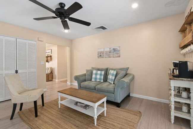 Building Photo - 15739 75th Way N