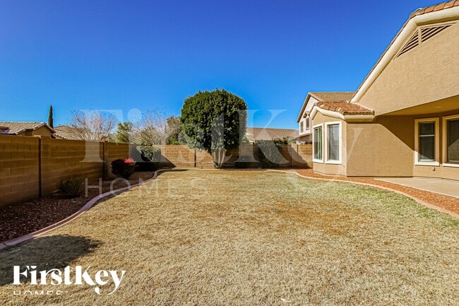 Building Photo - 14135 W Riviera Dr