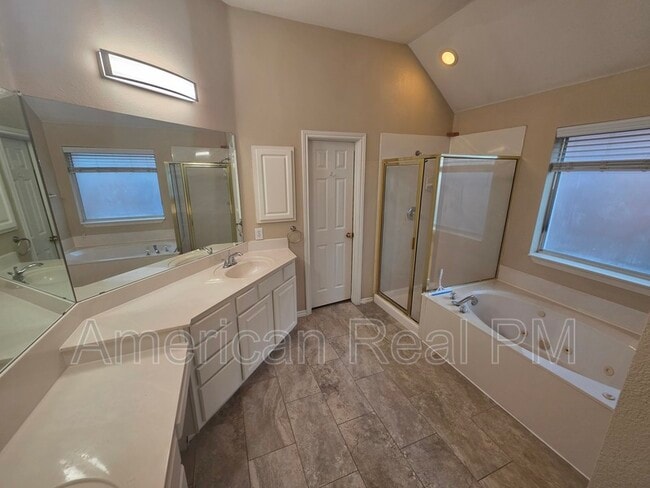 Building Photo - 8209 Bulrush Dr