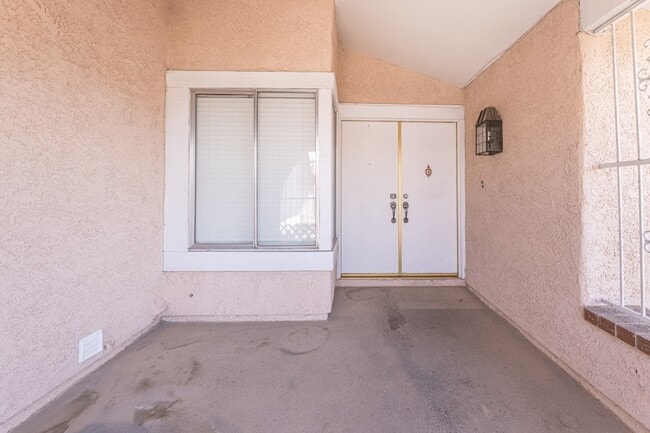Building Photo - 6361 O'Bannon Dr