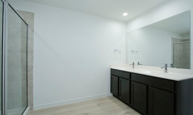 Building Photo - 31707 Melkridge Rd
