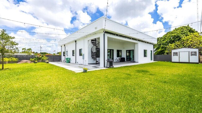 Building Photo - 11450 SW 59th Terrace