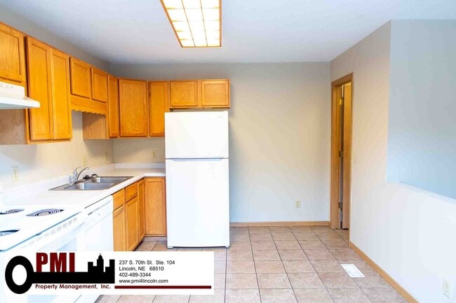 Building Photo - 1758 N 27th St