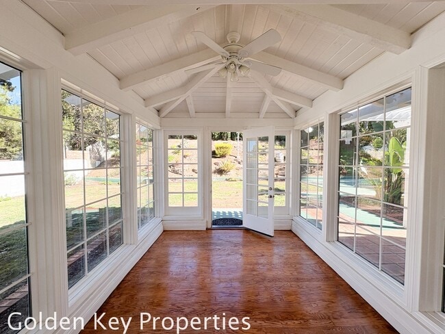 Building Photo - Welcome to this stunning 4-bedroom, 3-bathroom home located in the desirable La Costa neighborhoo...