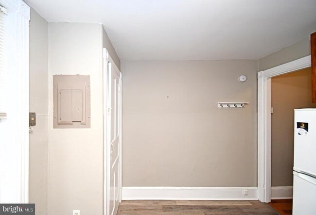 Building Photo - 316 Lincoln Ave