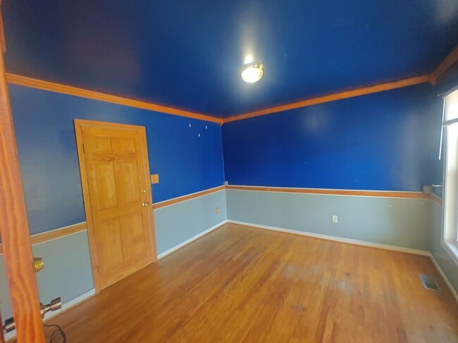 Building Photo - 4037 Birdbrook Dr