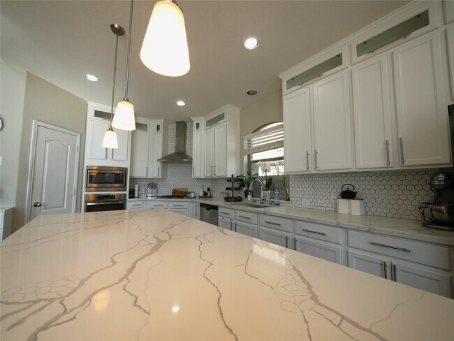 Building Photo - 20715 White Hyacinth Dr