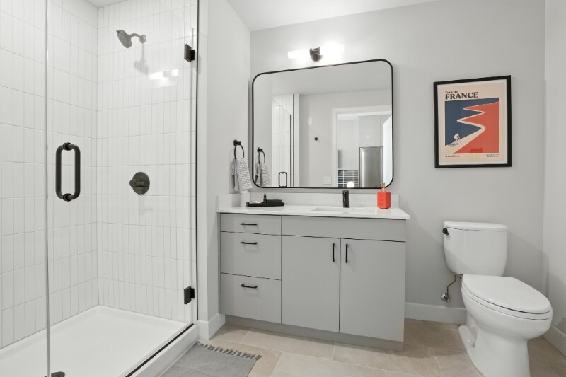 Building Photo - 378 N Aberdeen St