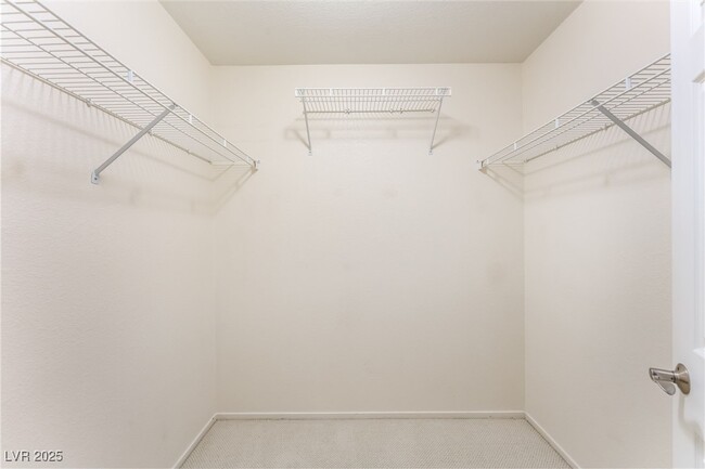 Building Photo - 5001 Light Springs Ave