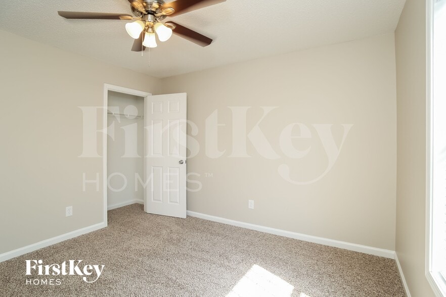 Building Photo - 21 Bishop Mill Dr NW