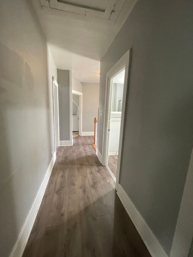 Building Photo - 502 Neosho St