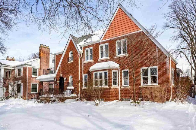 Building Photo - 580 Neff Rd