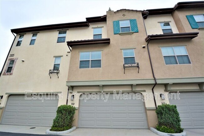 Building Photo - 205 Westpark Ct