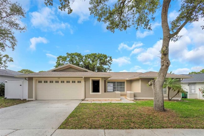 Primary Photo - 105 Timberview Dr
