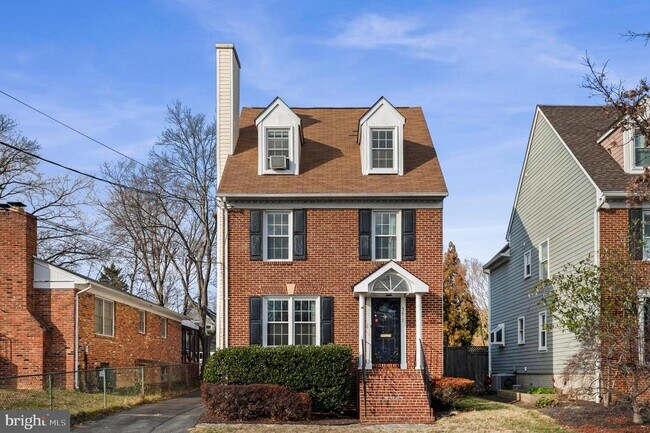 Building Photo - 5617 6th St N