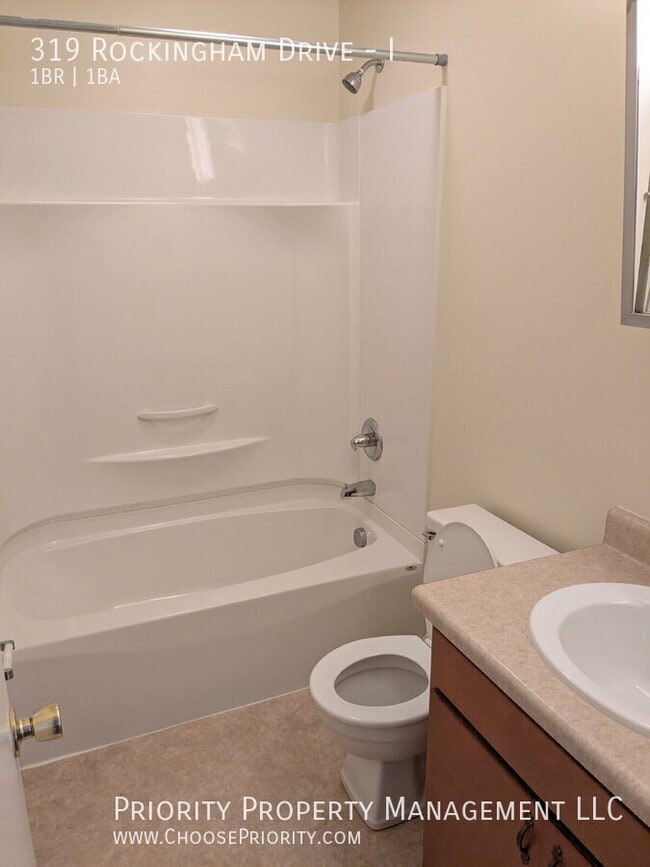 Building Photo - 319 Rockingham Dr