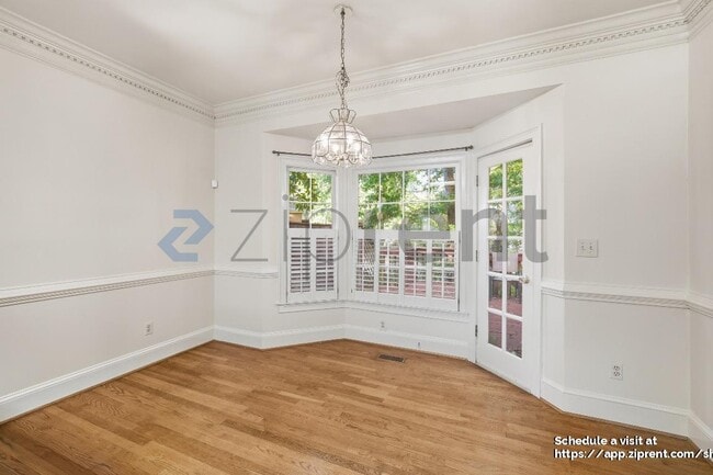 Building Photo - 2862 Clary Hill Dr