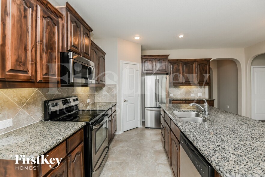 Building Photo - 1205 Jake Ct