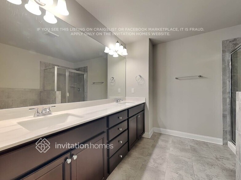 Building Photo - 941 Alder Grv Trce