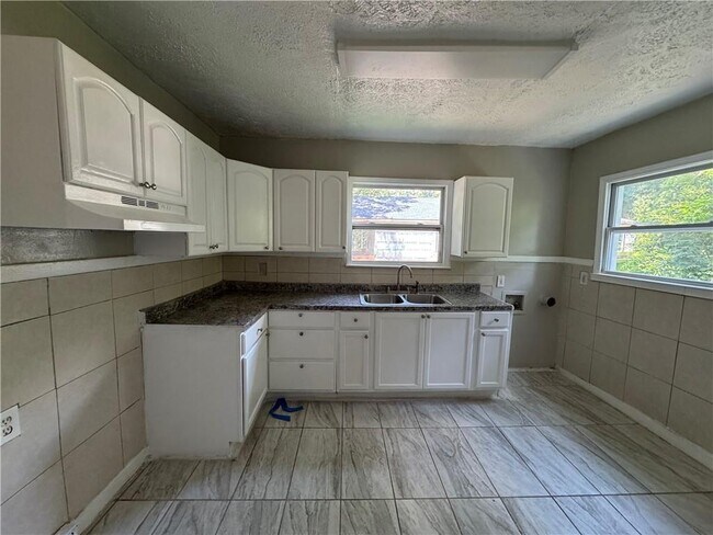 Building Photo - 1537 Orlando St SW