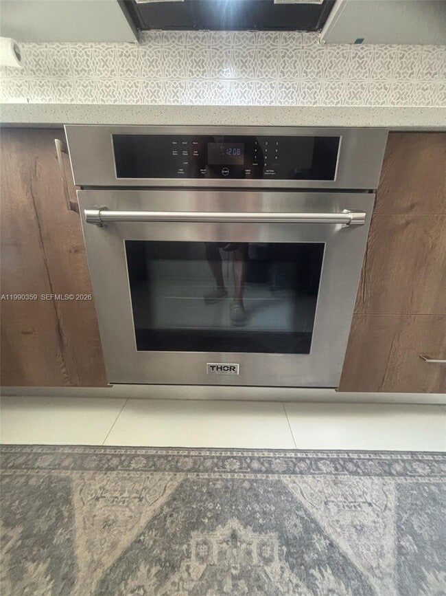 Building Photo - 1865 S Ocean Dr