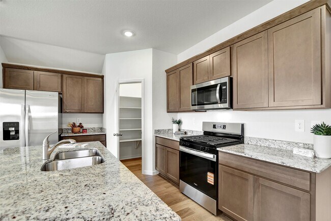 Building Photo - 1718 San Jacinto Dr