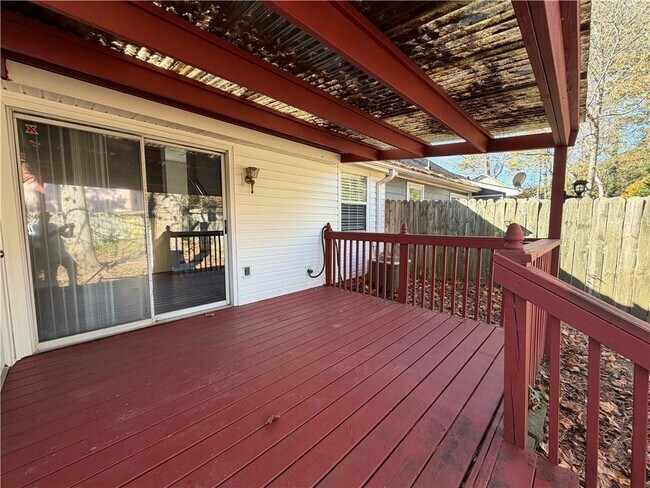 Building Photo - 1921 Cheatham Woods Dr SW