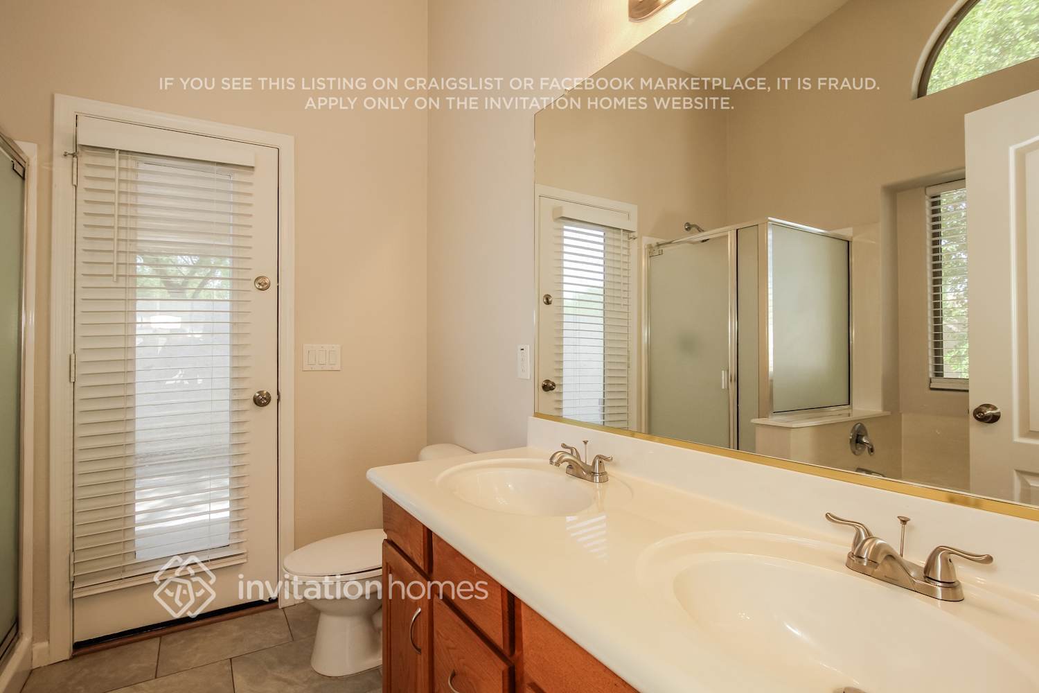 Building Photo - 375 N 167th Dr
