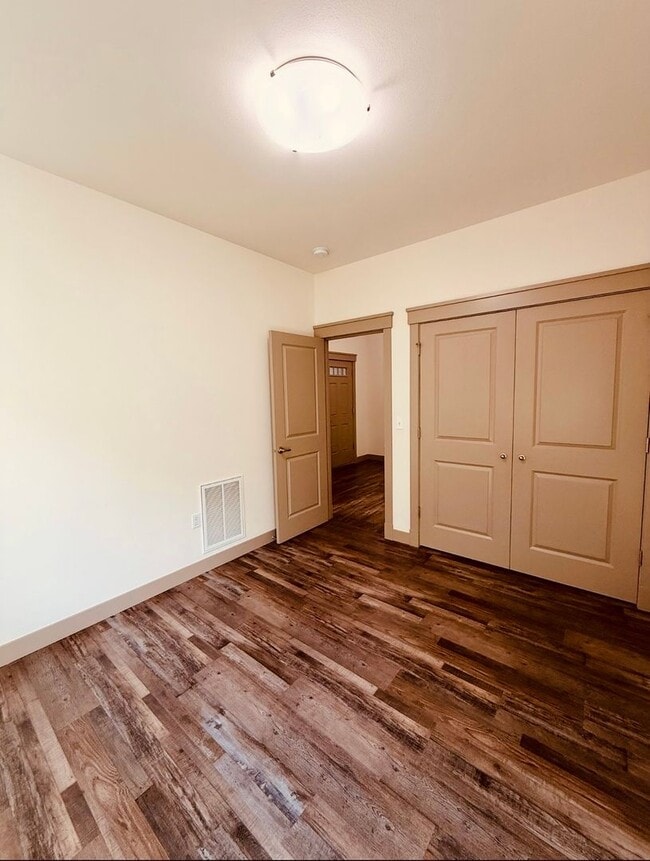 Building Photo - 17049 E Lori Ann Cir