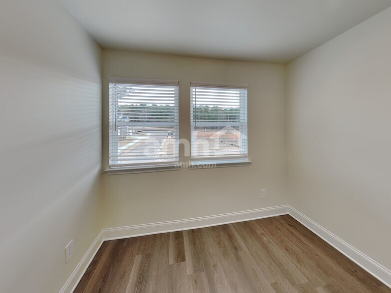 Building Photo - 3029 Ansley Place Rd