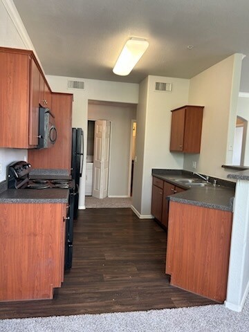 Building Photo - 1941 S Pierpont