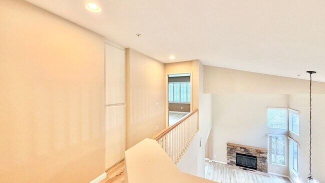 Building Photo - Beautifully Updated and Upgraded Two-Story in Bonsall, Water/Trash/Landscaping Included in Rent, ...