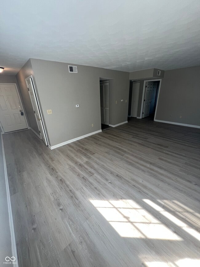 Building Photo - 1320 Millerwood Ct