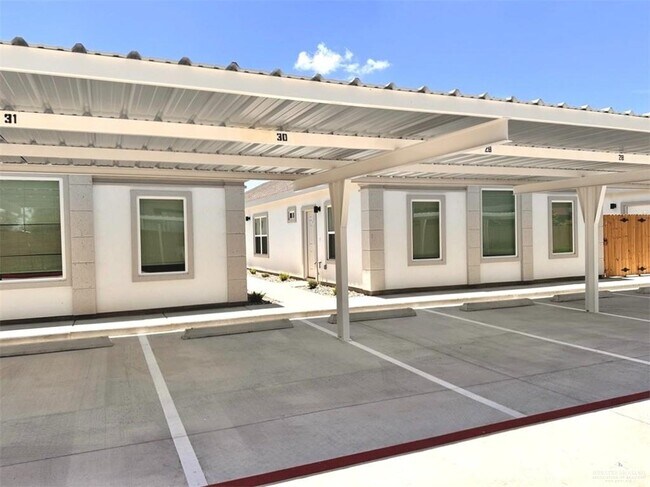 Building Photo - 740 N Alamo Rd