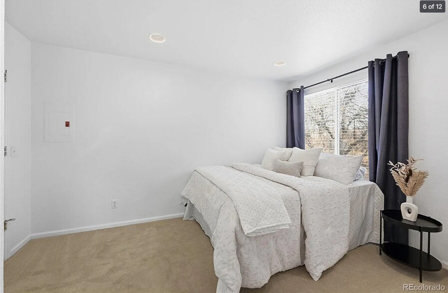 Building Photo - 5250 S Huron Way