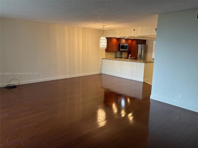 Building Photo - 3507 Oaks Way