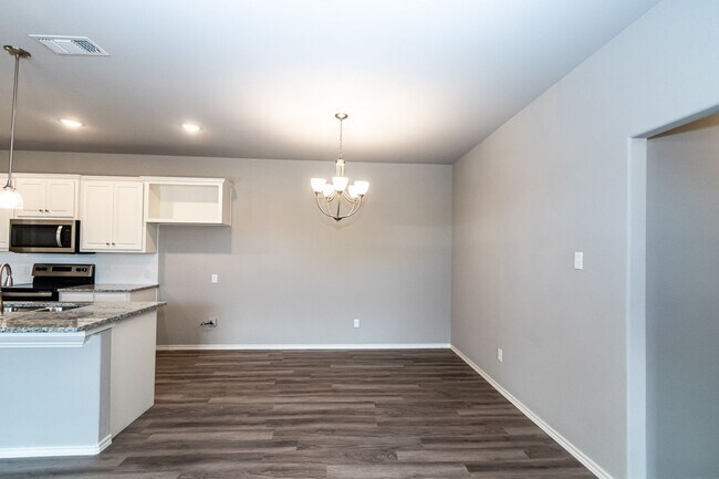 Building Photo - 1220 Preston Trails