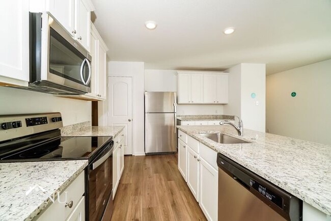 Building Photo - Coming Soon!