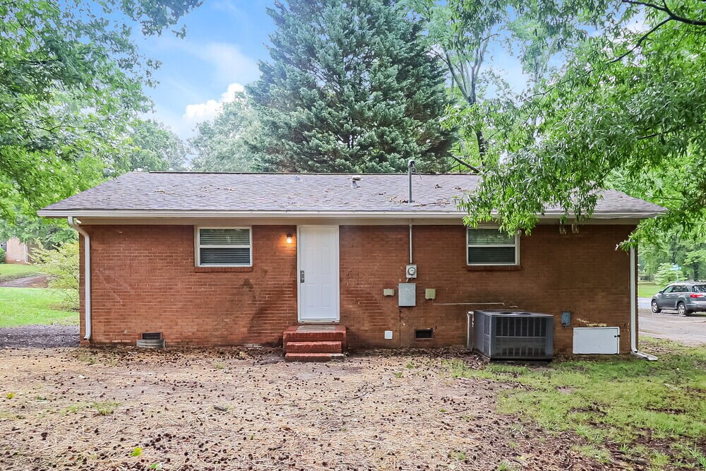 Building Photo - 601 Kentbrook Dr