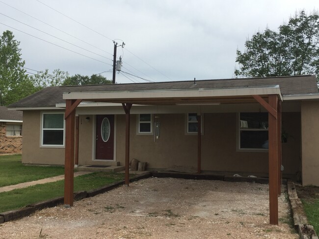 Covered carport parking - 1119 10th St.