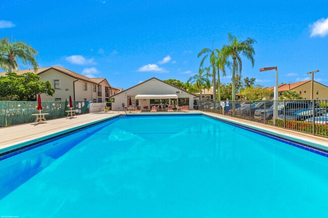 Building Photo - 7698 Tahiti Ln