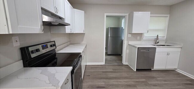 Building Photo - 3BR/2BA Home in Conover, North Carolina