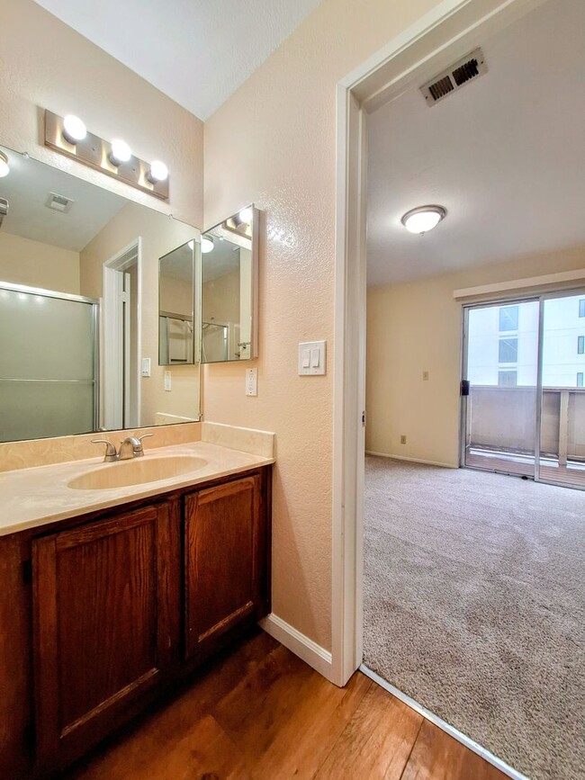 Building Photo - In-suite Bathrooms|Private Balconies & Gar...