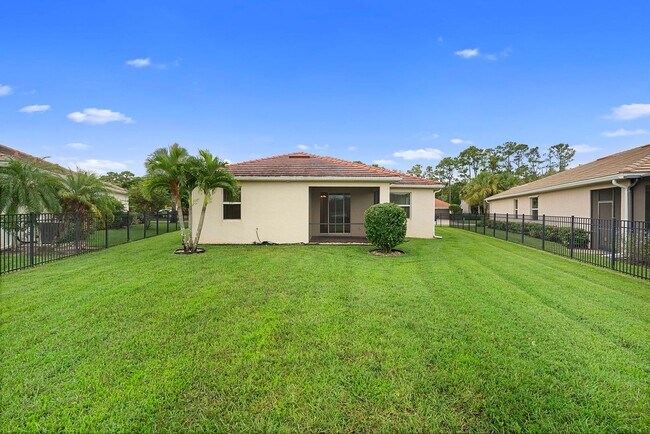 Building Photo - Beautiful Home in Alva 3 bedrooms 2 baths ...
