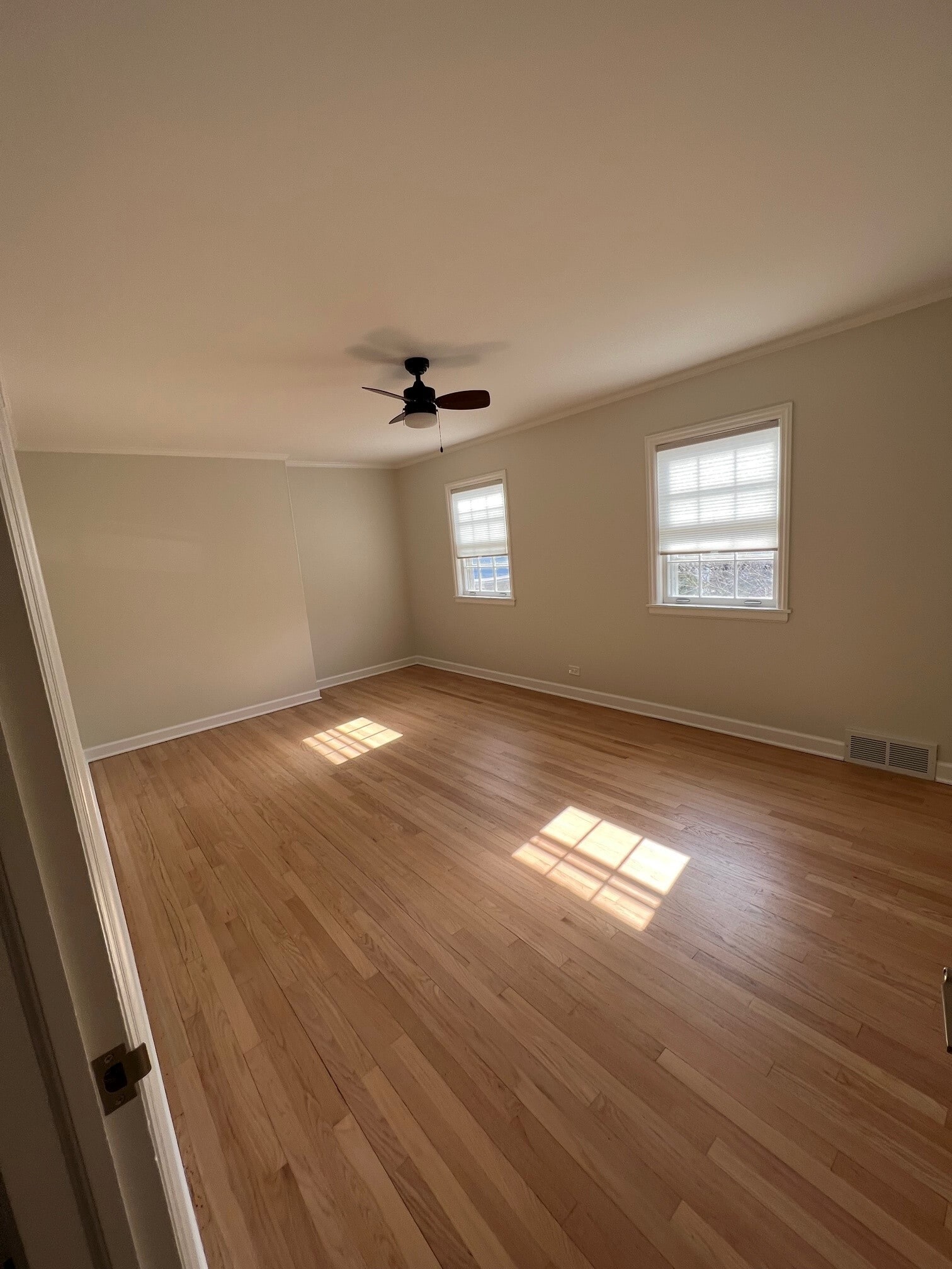 2nd Bedroom - 553 Winnetka Ave