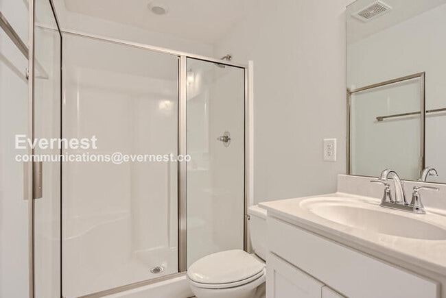 Building Photo - 305 Raines Ct