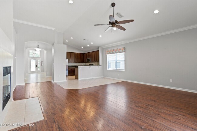 Building Photo - 5985 Wind Cave Ln