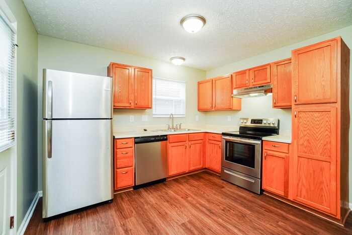 Building Photo - 3948 Rosette Dr