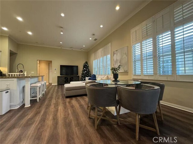 Building Photo - 68 Overbrook